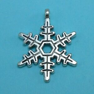 8pcs Snowflake Charms silver‎ tone metal snow flake